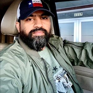 Meet your Posher, Shine